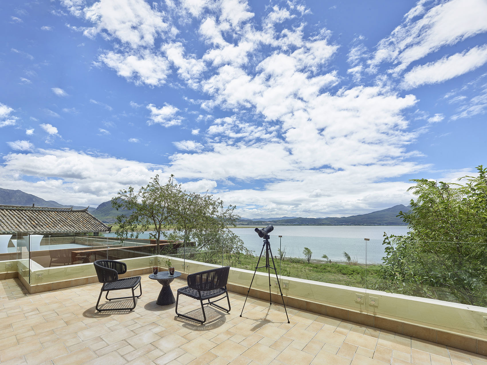 云南麗江·茶馬道拉市海麗世山居酒店設(shè)計