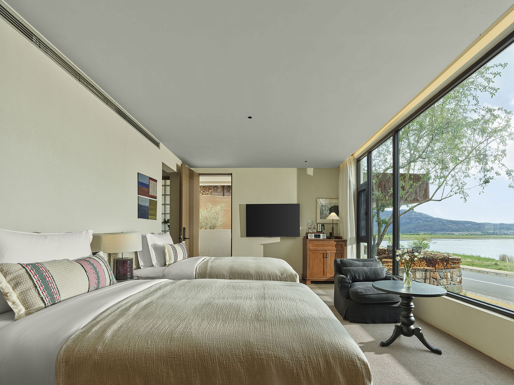 云南麗江·茶馬道拉市海麗世山居酒店設(shè)計