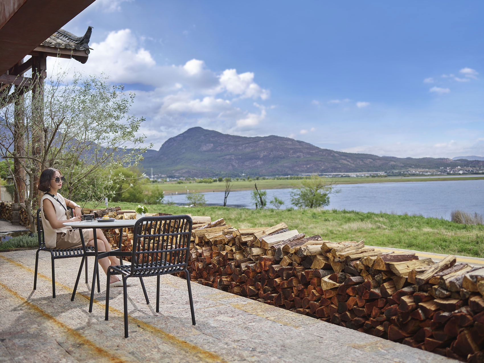 云南麗江·茶馬道拉市海麗世山居酒店設(shè)計